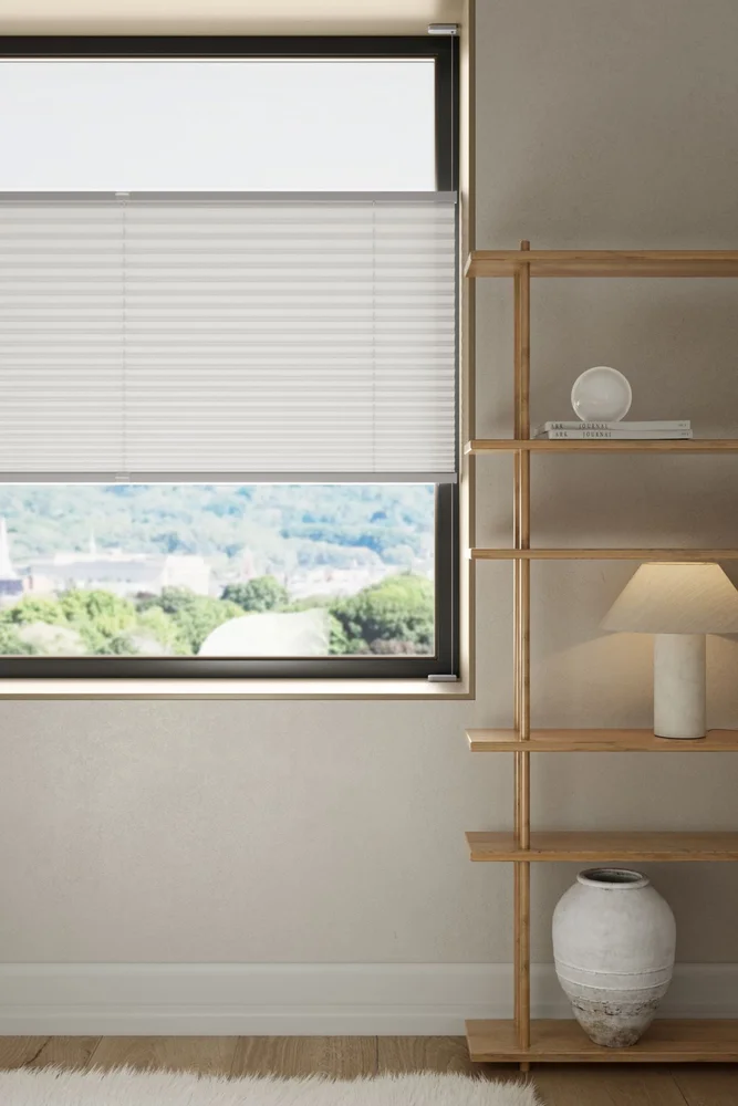Lysfiltrerende plisségardin hvit – 110×160 cm v:9613414 Lysfiltrerende plisségardin hvit – 110×160 cm v:9613414