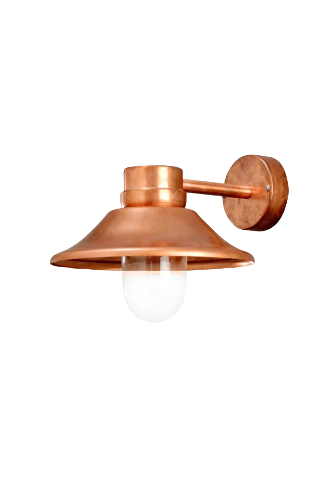 Vegglykt Vega høyde 26,5 cm – Kobber – Belysning | m v:8951326 Vegglykt Vega høyde 26,5 cm – Kobber – Belysning | m v:8951326