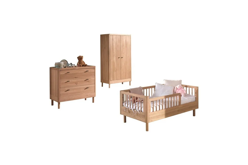 Juniorseng med kommode og garderobe Forrest Eik v:3003790 Juniorseng med kommode og garderobe Forrest Eik v:3003790