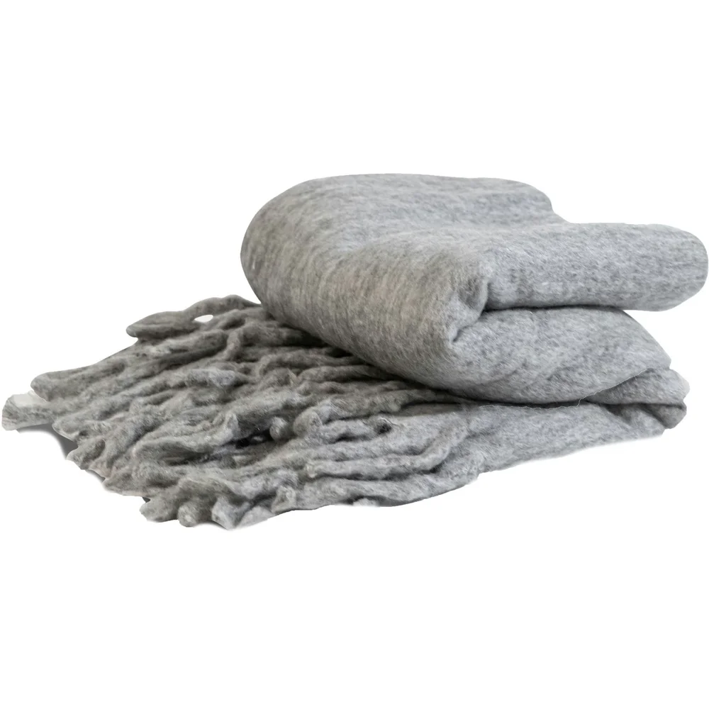 Lucian Pledd 125×150 cm, Grå v:7607141 Lucian Pledd 125×150 cm, Grå v:7607141