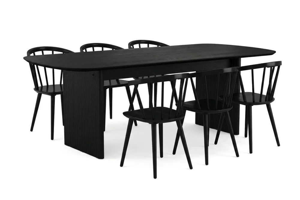 Alma spisegruppe rektangulær 220 cm svart med 6 Tyrö spisestoler v:7349338 Alma spisegruppe rektangulær 220 cm svart med 6 Tyrö spisestoler v:7349338