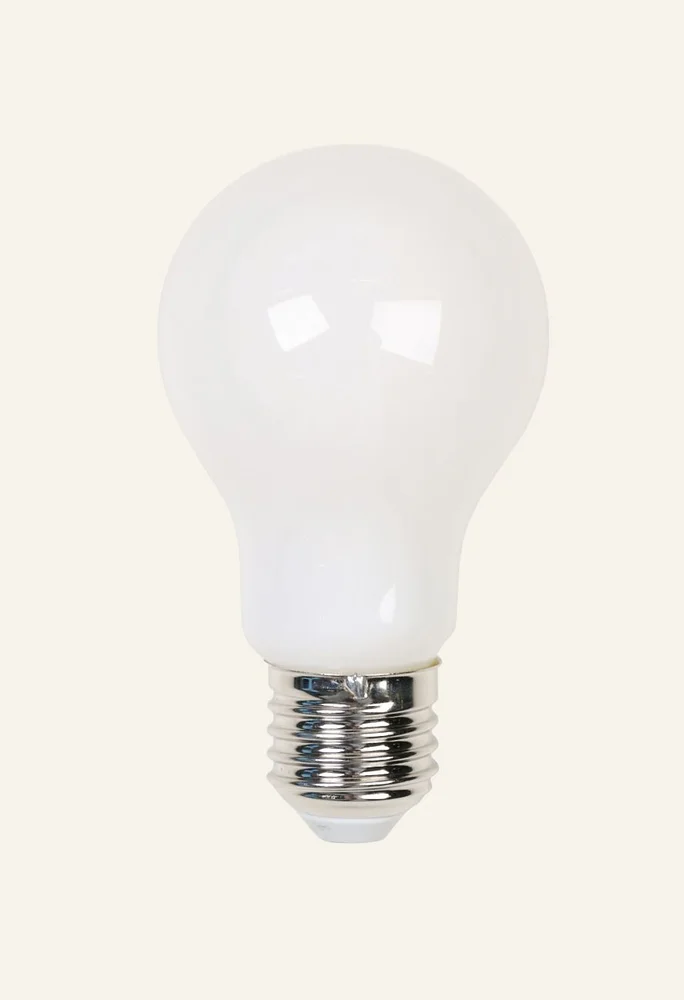 Lyspære hvit – 6×10,5 cm v:2928524 Lyspære hvit – 6×10,5 cm v:2928524